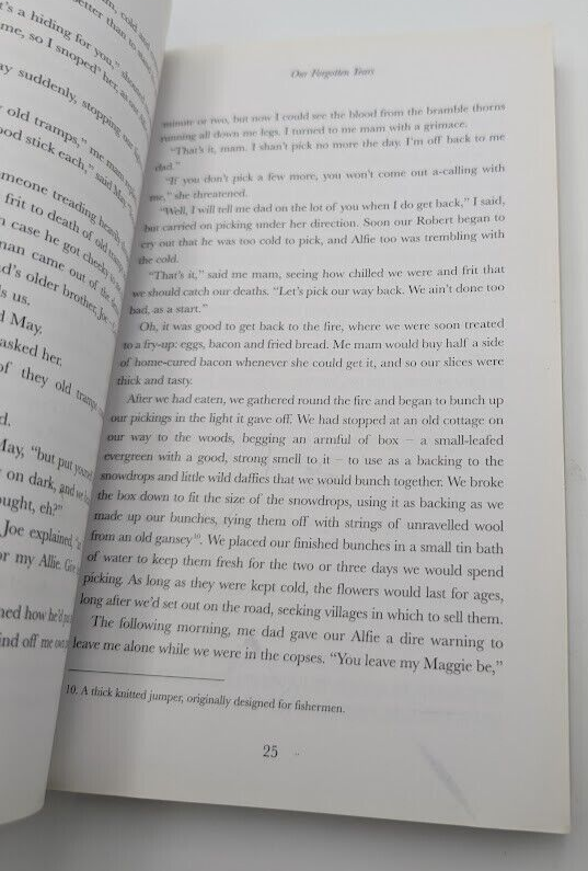 Our Forgotten Years: A Gypsy Woman's Life on the Road by Maggie Smith-Bendell PB