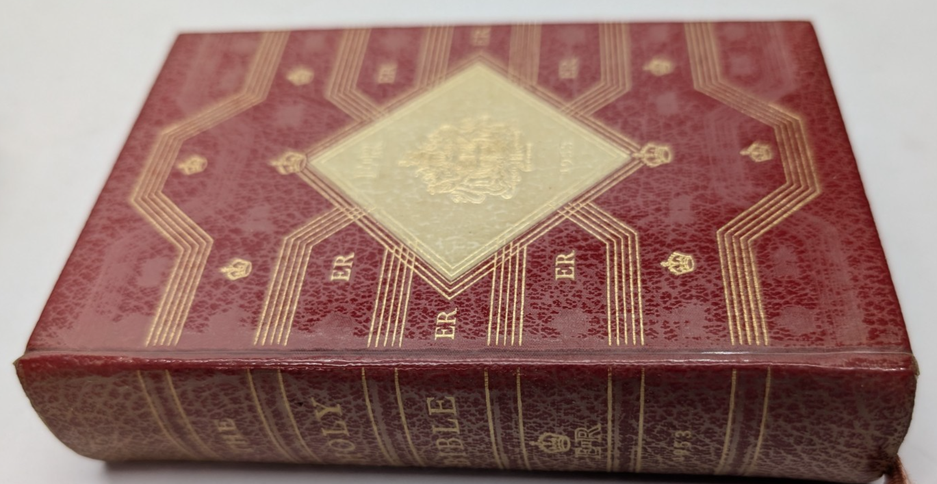 Oxford Miniature Coronation Bible Oxford University Press 1953 in case