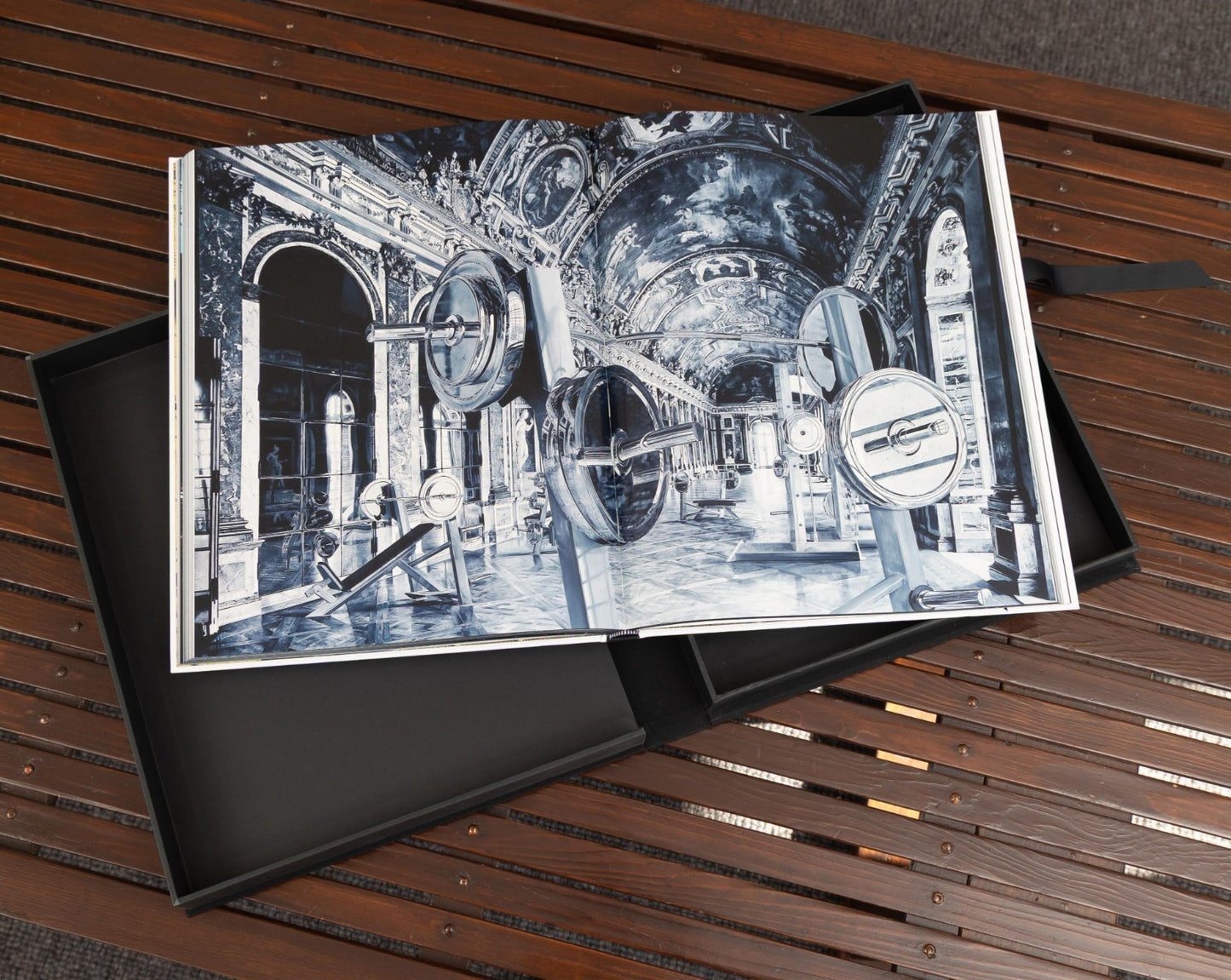 Michael Zavros SIGNED HC in Slipcase - Starkwhite Edition