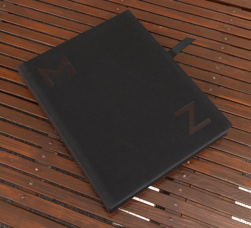 Michael Zavros SIGNED HC in Slipcase - Starkwhite Edition