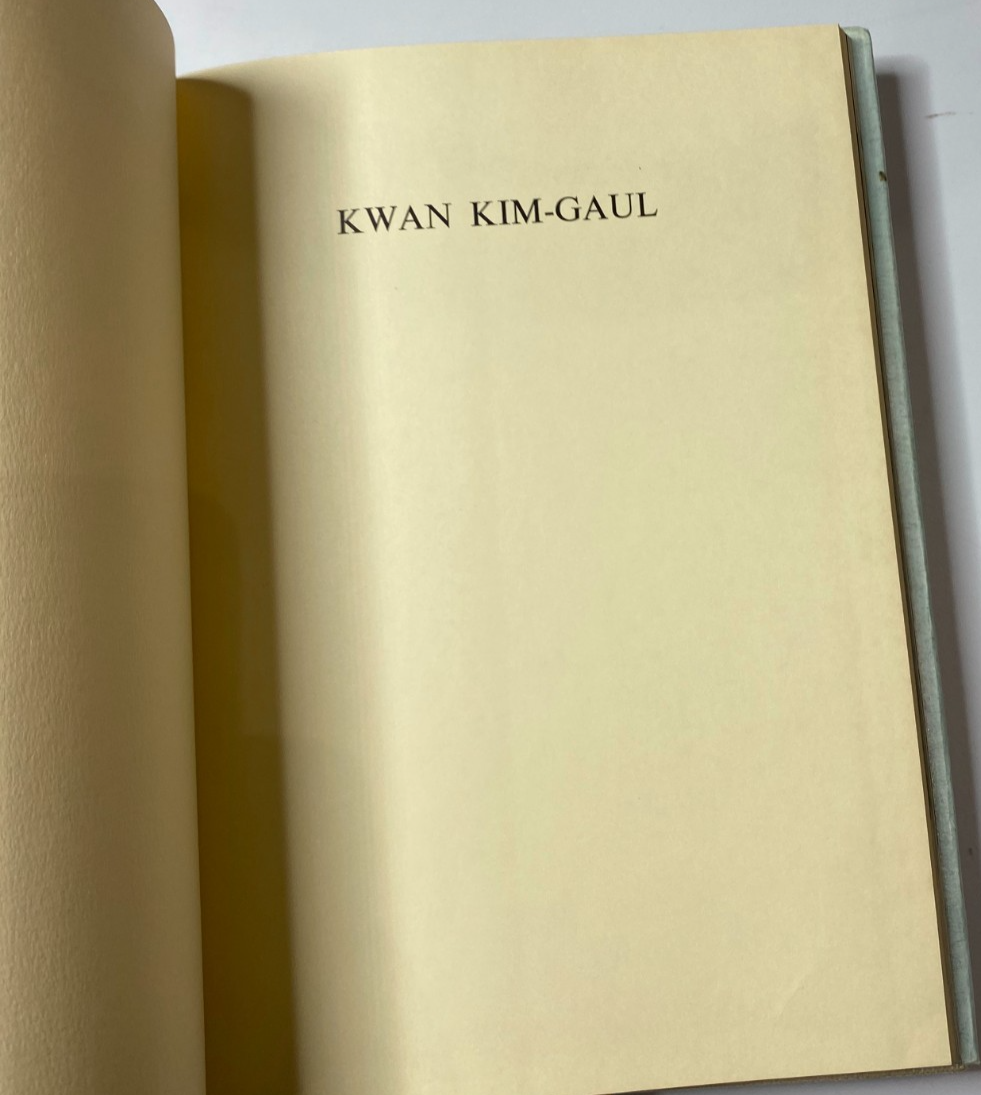 Art’s Golden Thread from East to West Kwan Kim-Gaul in folio case