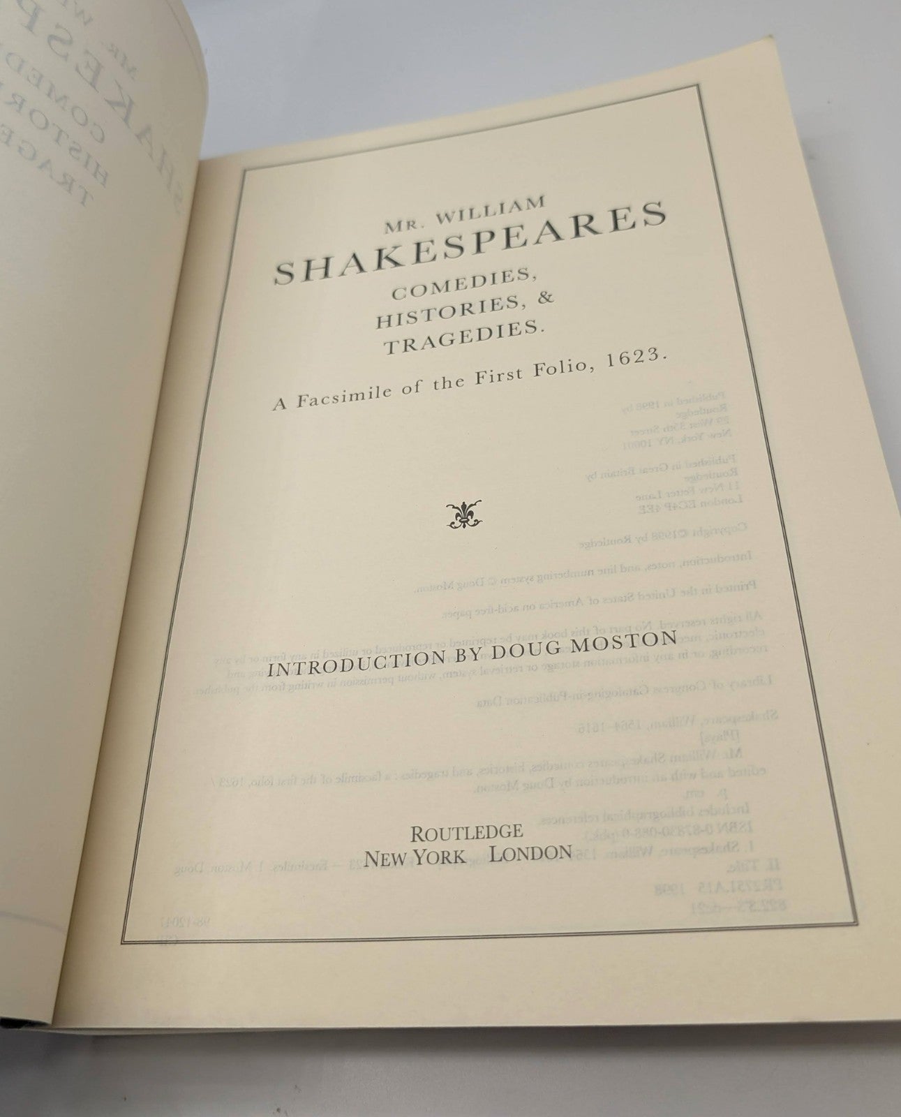William Shakespeares Comedies Histories & Tragedies Facsimile of 1623 folio edn (1998)