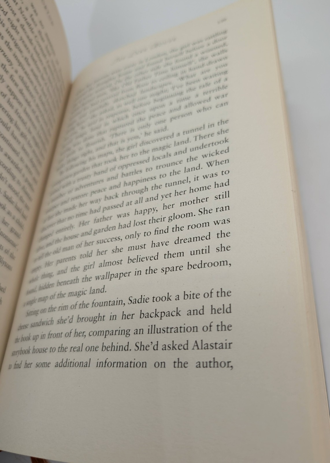 The Lake House by Kate Morton - Hardcover