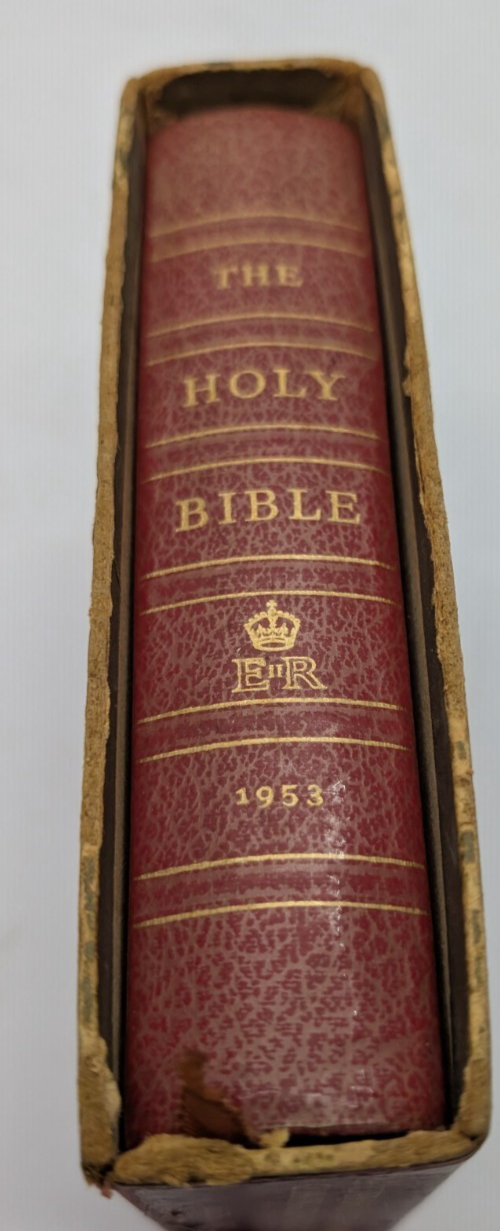 Oxford Miniature Coronation Bible Oxford University Press 1953 in case