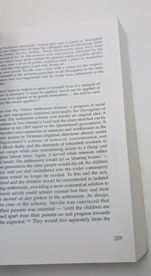 Broken Circles - Fragmenting Indigenous Families 1800-2000  Anna Haebich PB