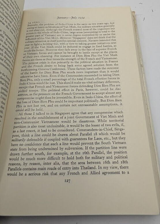 Australian Foreign Minister: The Diaries of R. G. Casey, 1951-60 - actual copy, photograph 5