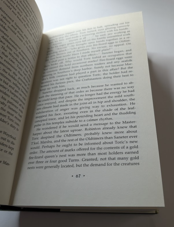 The Renegades of Pern - actual copy, photograph 5