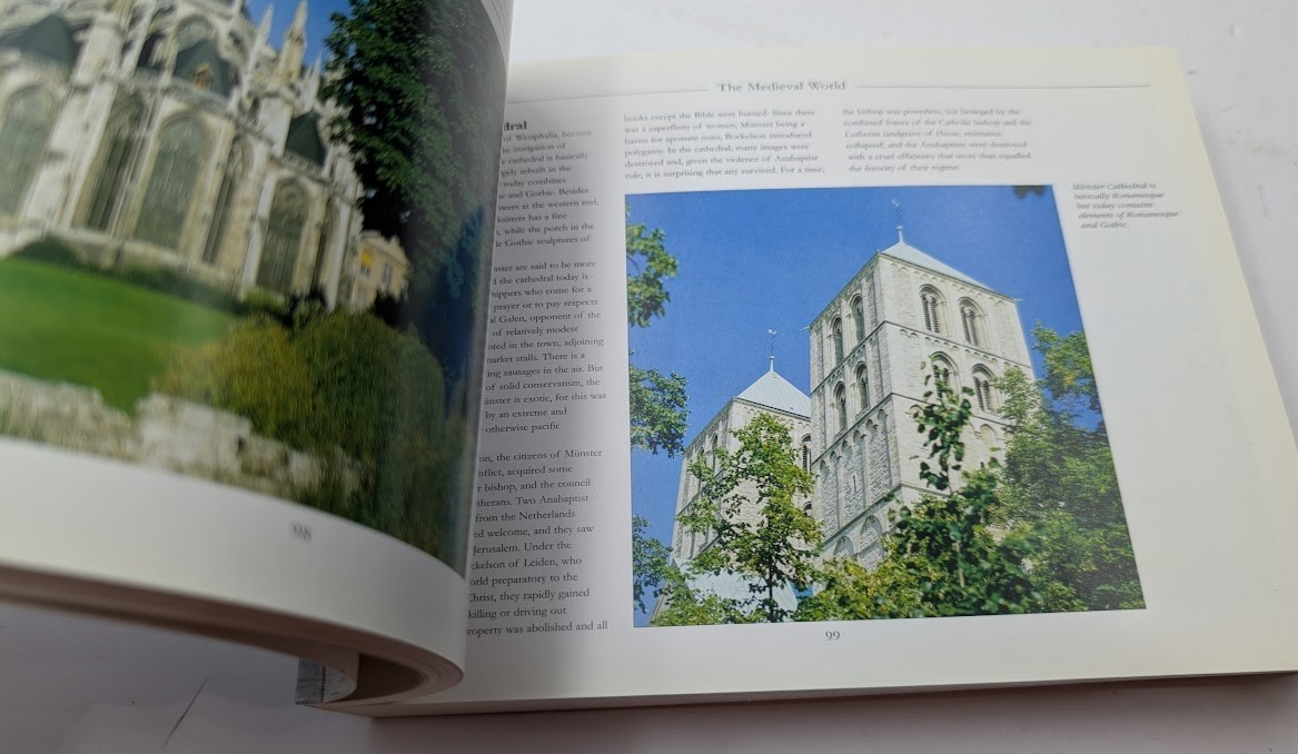 The World's Greatest Architecture: Past and Present - actual copy, photograph 6