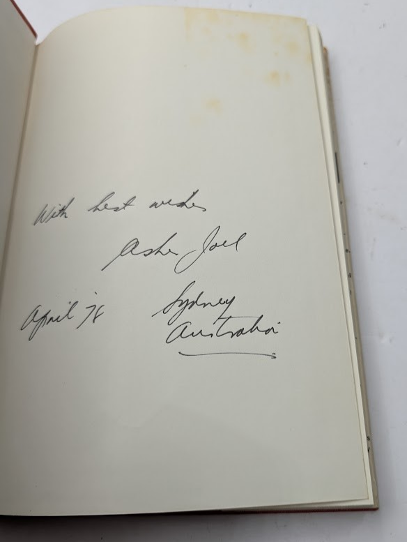 Without Chains Free: A Historical Narrative of the Philippines (Signed Copy) - actual copy, photograph 5