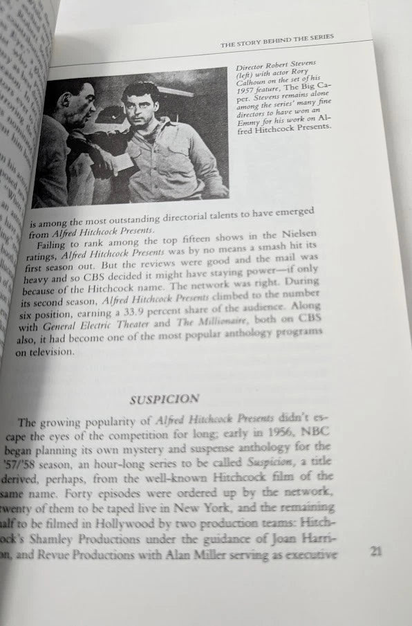 Alfred Hitchcock two-book bundle, Pearl Press copy, photograph 12 of 13