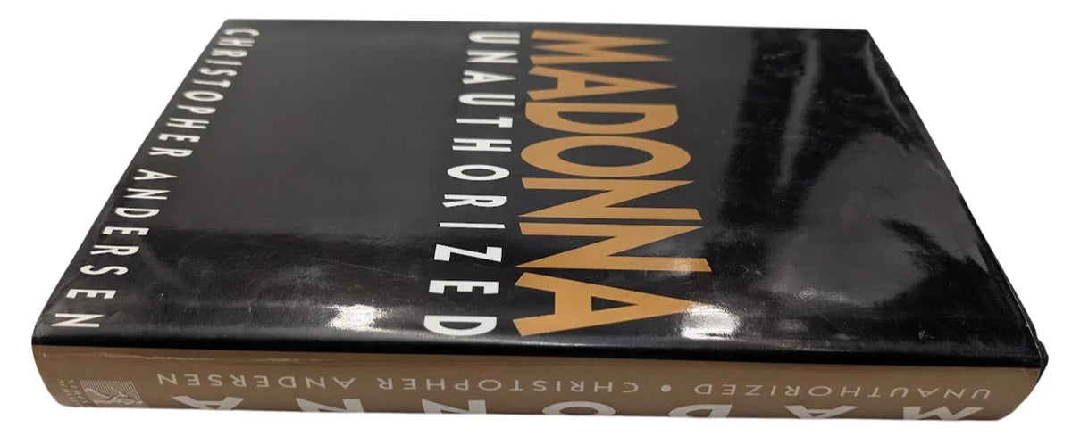 Madonna: Unauthorized - photograph 3