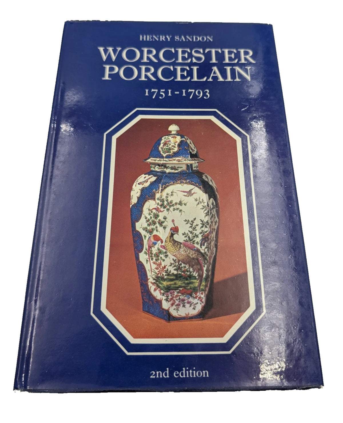 Worcester Porcelain by Henry Sandon, Pearl Press photograph 2