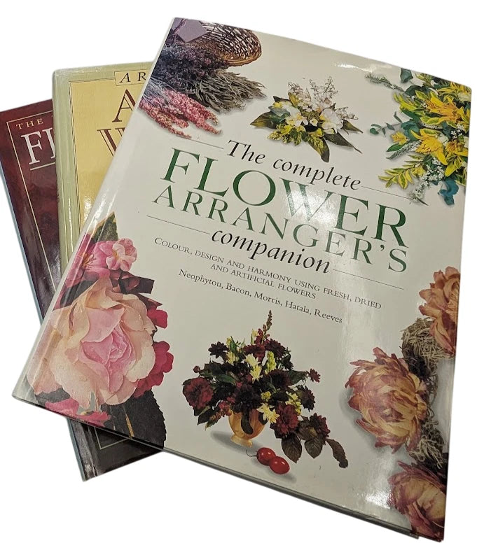 Three-book Australian wildflower and floristry bundle, Pearl Press photograph 1