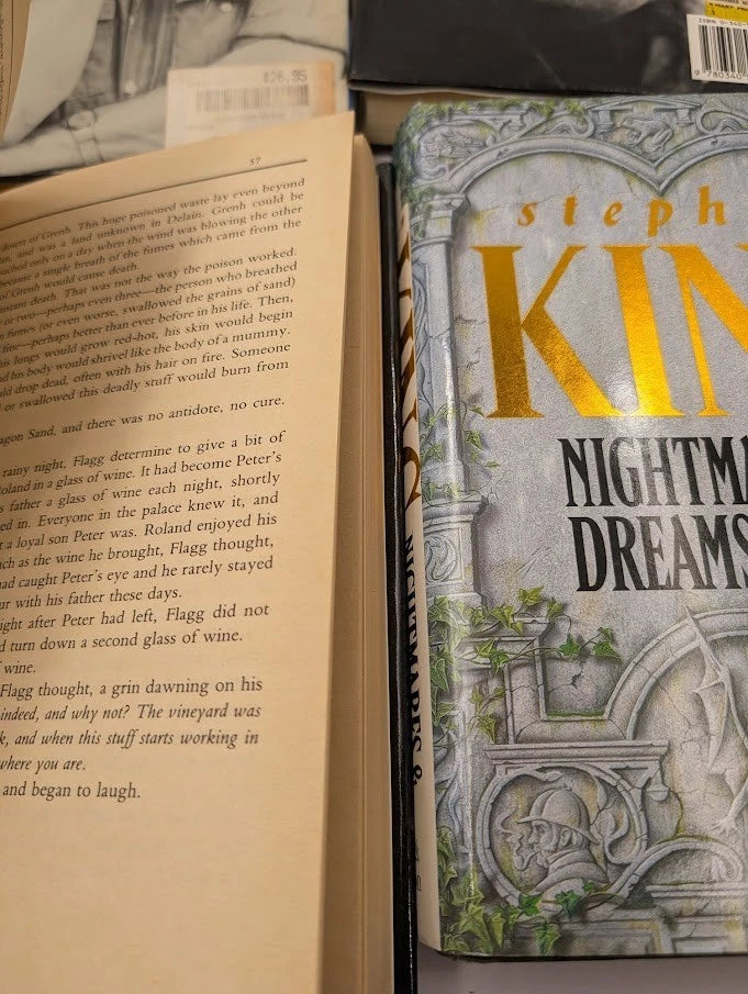 Stephen King four-book bundle, Pearl Press photograph 7