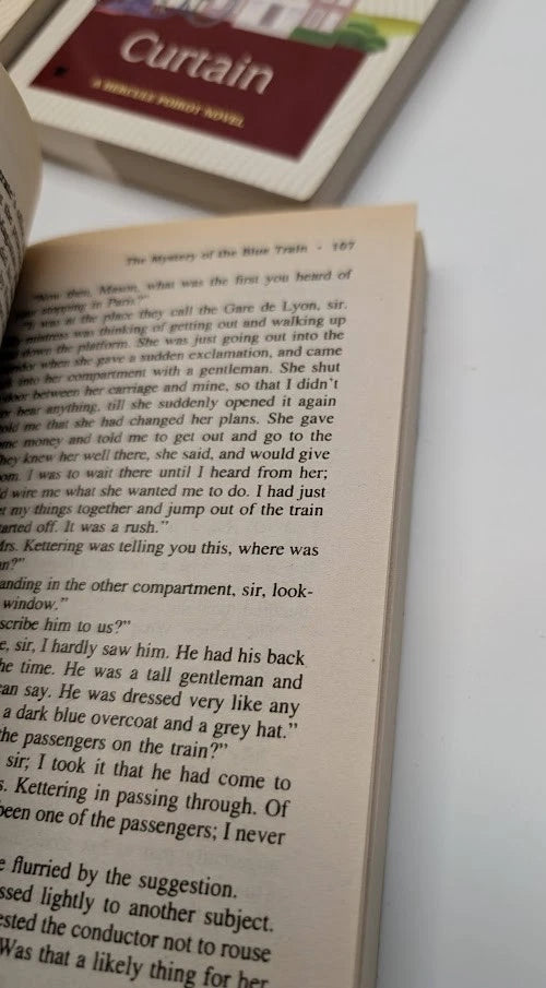 Agatha Christie six-book bundle, Pearl Press photograph 6
