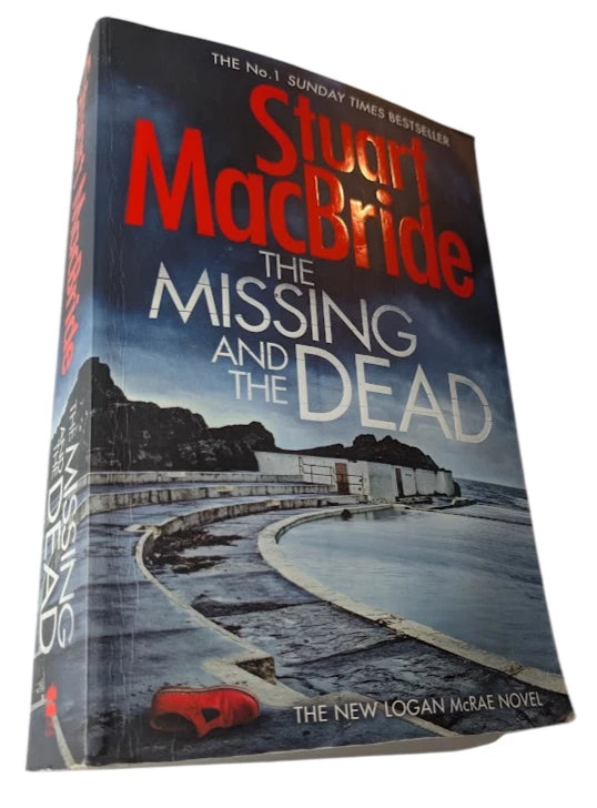 The Missing and the Dead Stuart MacBride, actual copy photograph 3