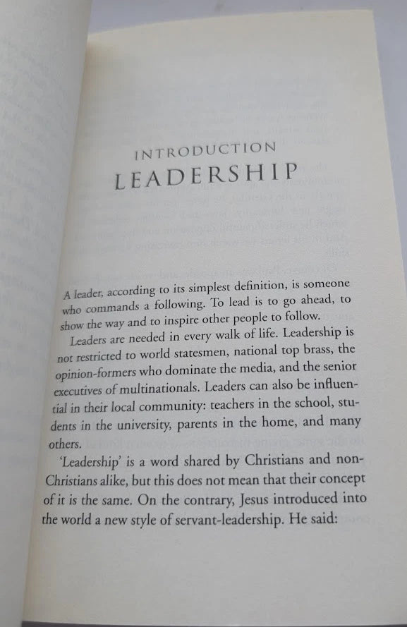 Calling Christian Leaders: Biblical Models of Church, Gospel and Ministry