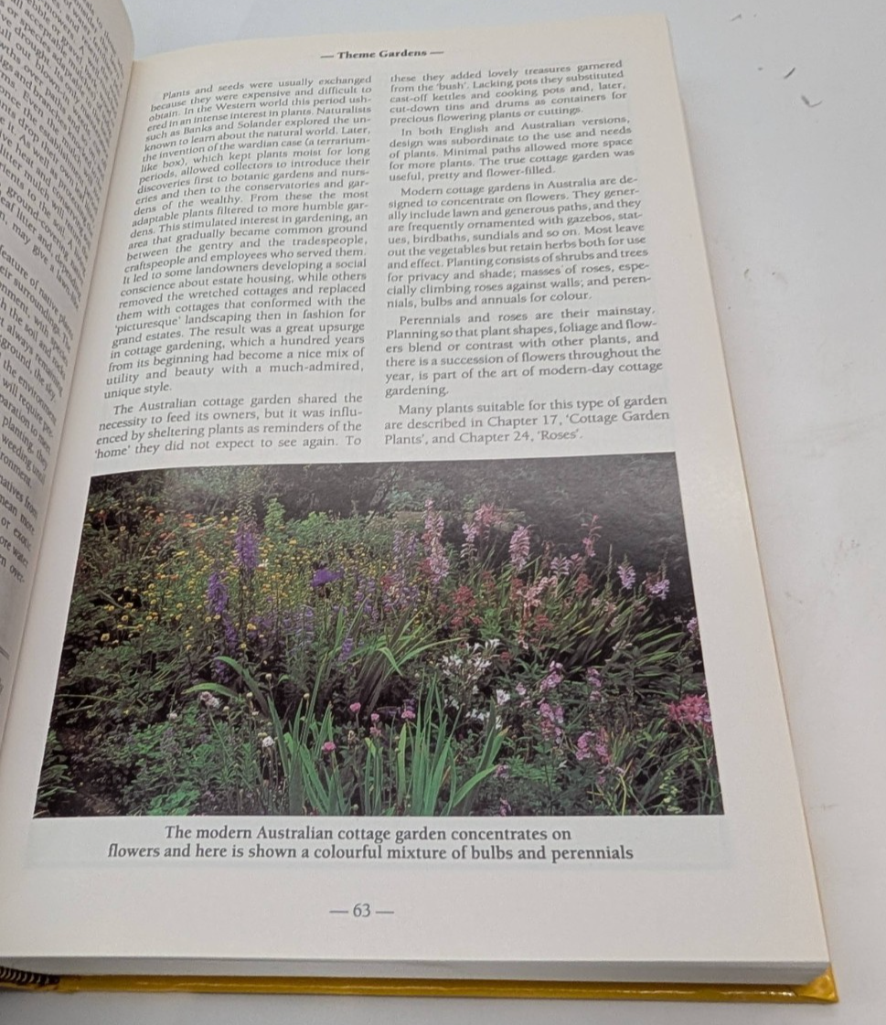 Australian Gardening by Gregorys - book detail 5