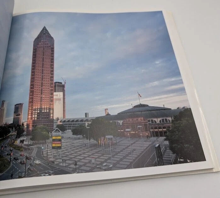 Helmut Jahn: Buildings 1975-2015 Architecture (German and English Ed)