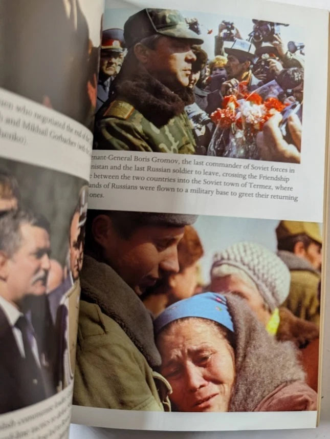 Revolution 1989: The Fall of the Soviet Empire, copy photograph 6