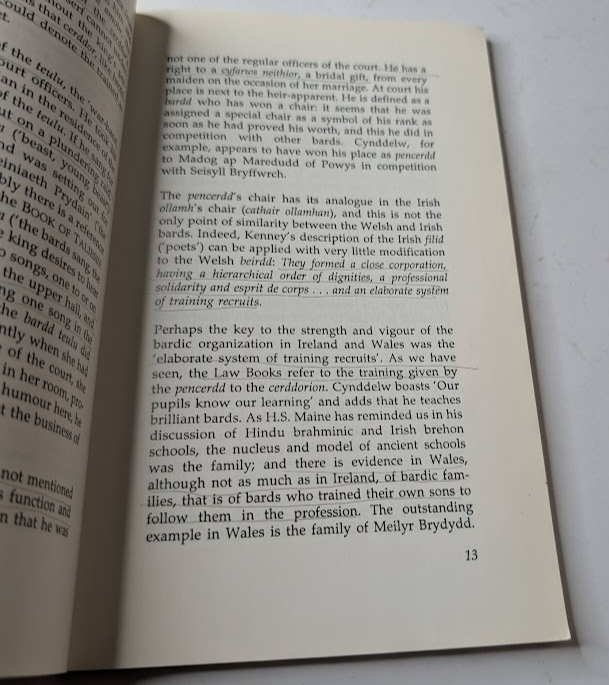 Poets of the Welsh Princes by J. E. Caerwyn Williams - book detail 6