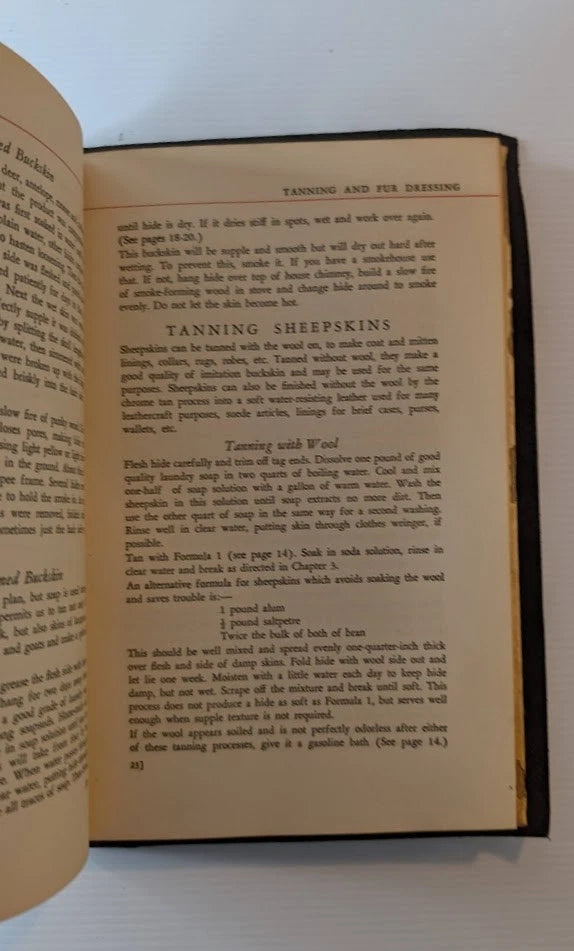 The Bushman's Handcrafts, actual book photo 10