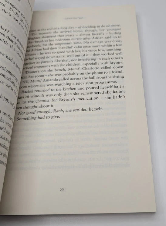 The Reluctant Spy Holly Kerr Forsyth Signed PB 2019 Espionage Secret Agent 5