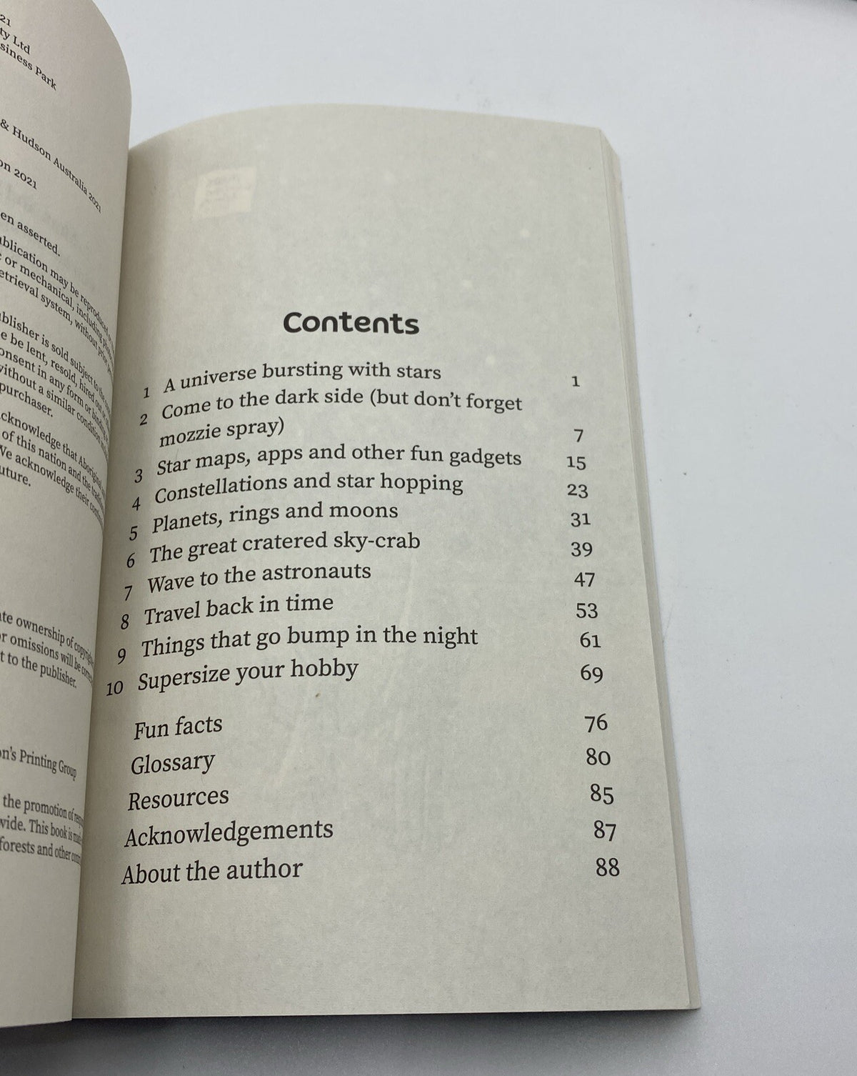 Little Book Big Universe by Lisa Harvey-Smith - book detail 4