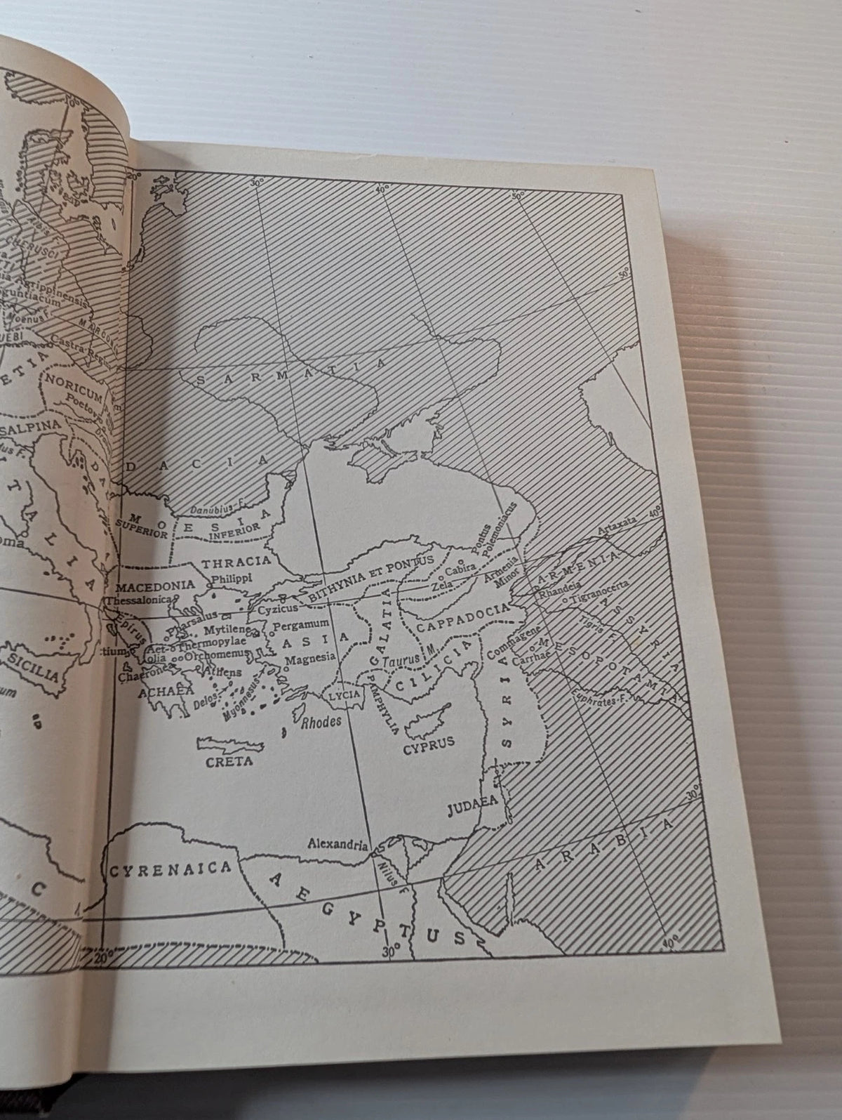 SPQR: The History and Social Life of Ancient Rome, actual book photo 5