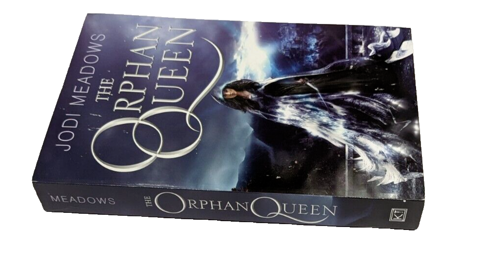 Orphan Queen Jodi Meadows Book 1 YA Fantasy Adventure Magic Kingdom - book detail 3