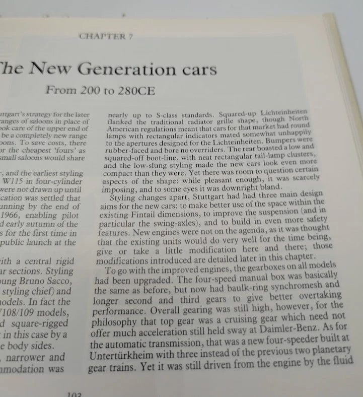 Mercedes Benz 2-in-1 book Bundle (Saloons,Coupes and Cabriolets + Since 1945)