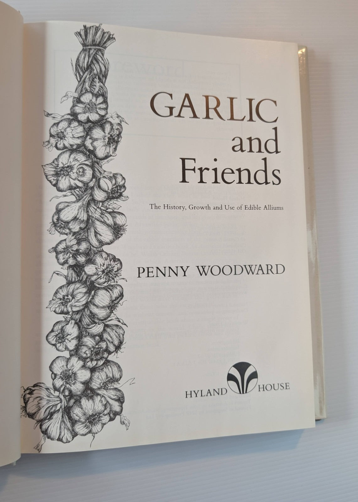Garlic and Friends Edible Alliums by Penny Woodward - book detail 9