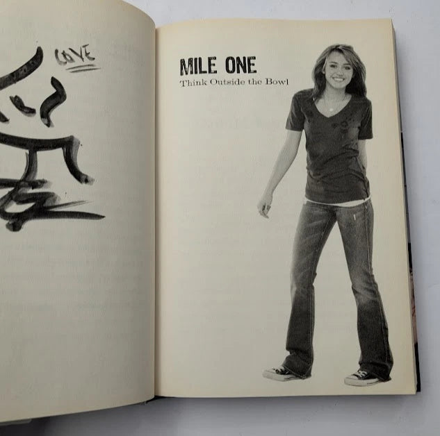 Miley Cyrus: Miles to Go (Hardcover)