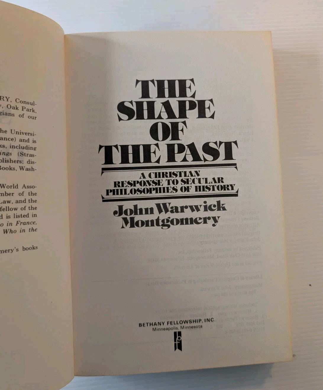 The Shape of the Past, actual book photo 4