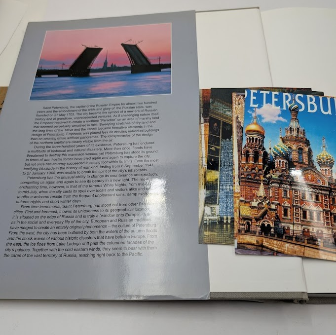 Saint Petersburg 300th Anniversary Natalia Popova Illustrated History - book detail 4