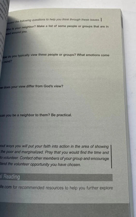 Gospel in Life -Study Guide Grace Changes Everything  by Timothy Keller