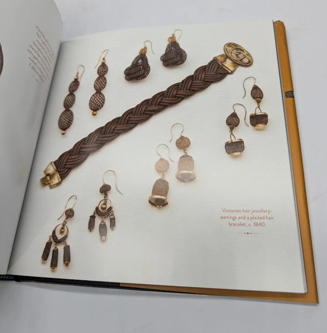 Jewels On Queen by Anne Schofield HC Jewelry Design History Exhibition