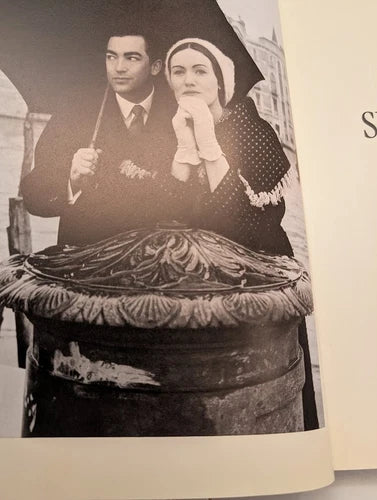 Joan Sutherland Hardcover Book Bundle: A Tribute + The Joan Sutherland Album - photograph 5