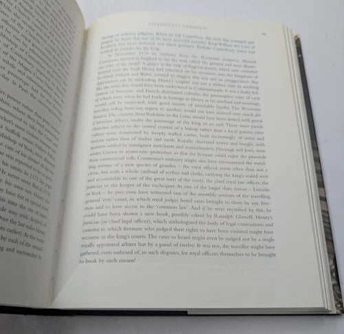 A History of Britain by Simon Schama: Volumes 1 & 2 Hardcover Bundle - photograph 8