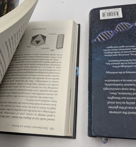 Richard Dawkins Hardcover Bundle: Modern Science Writing + The Greatest Show on Earth - photograph 5