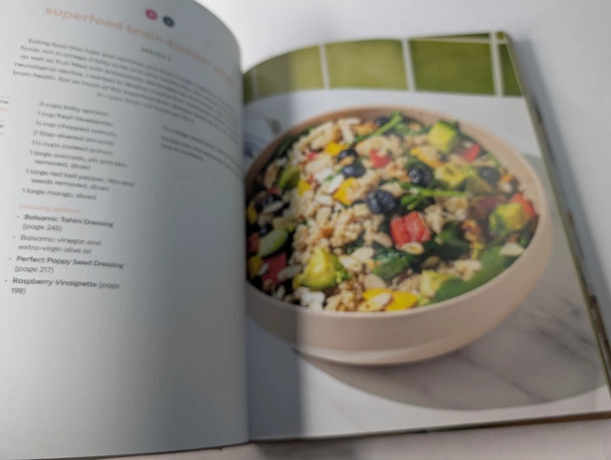 Life-Changing Salads: 100 Plant-Based Salads and Dressings - actual copy, photograph 4
