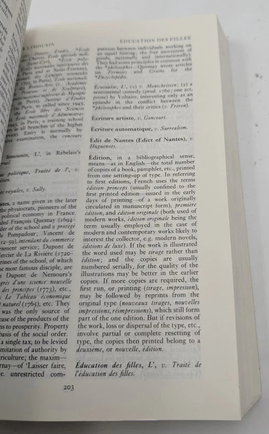 The Concise Oxford Dictionary of French Literature - Pearl Press photograph 7